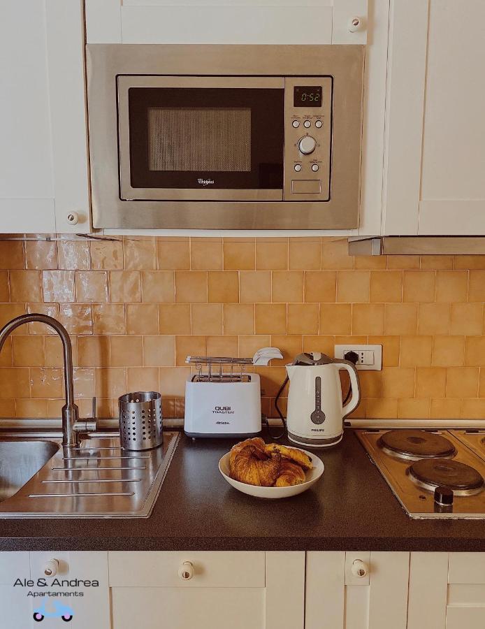 Ale&Andrea Apartments Blu & Lilla 로마 외부 사진
